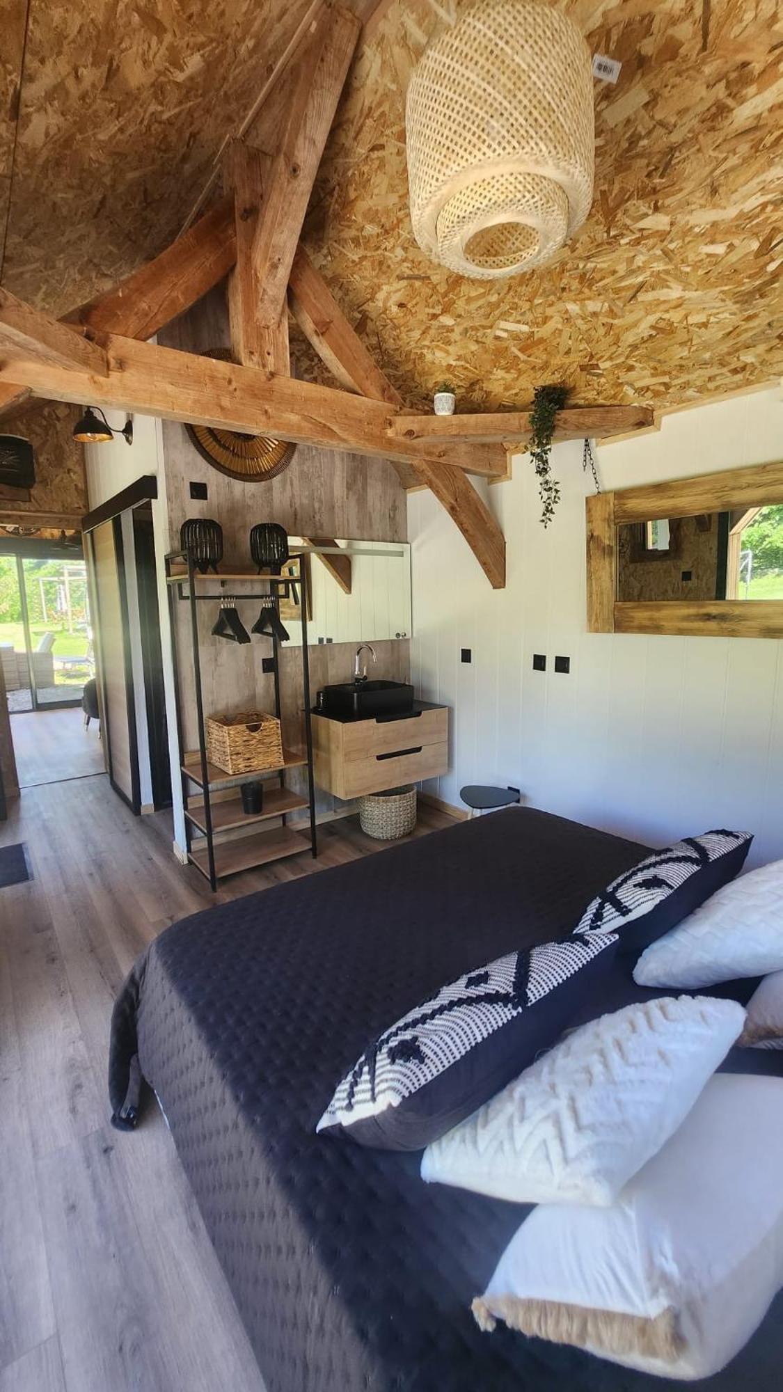 Lodge Du Chateau De Feschaux Villeneuve-sous-Pymont Екстериор снимка