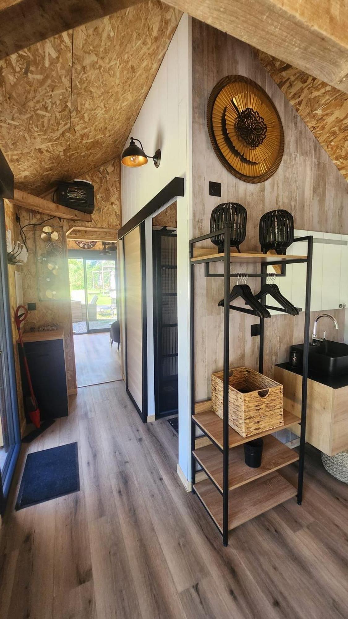 Lodge Du Chateau De Feschaux Villeneuve-sous-Pymont Екстериор снимка