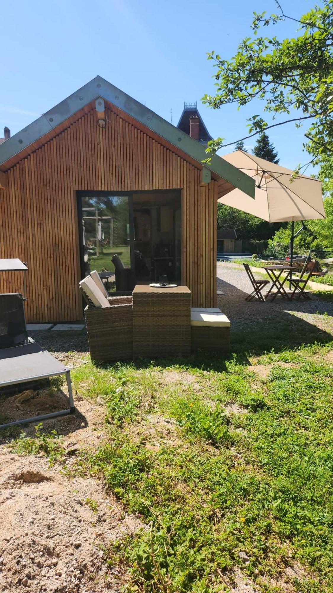 Lodge Du Chateau De Feschaux Villeneuve-sous-Pymont Екстериор снимка