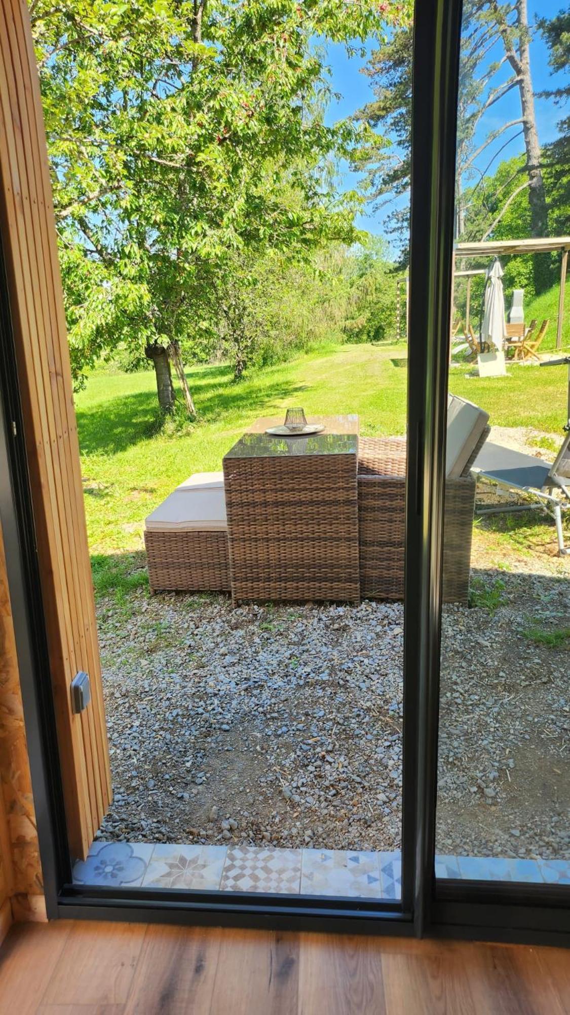 Lodge Du Chateau De Feschaux Villeneuve-sous-Pymont Екстериор снимка