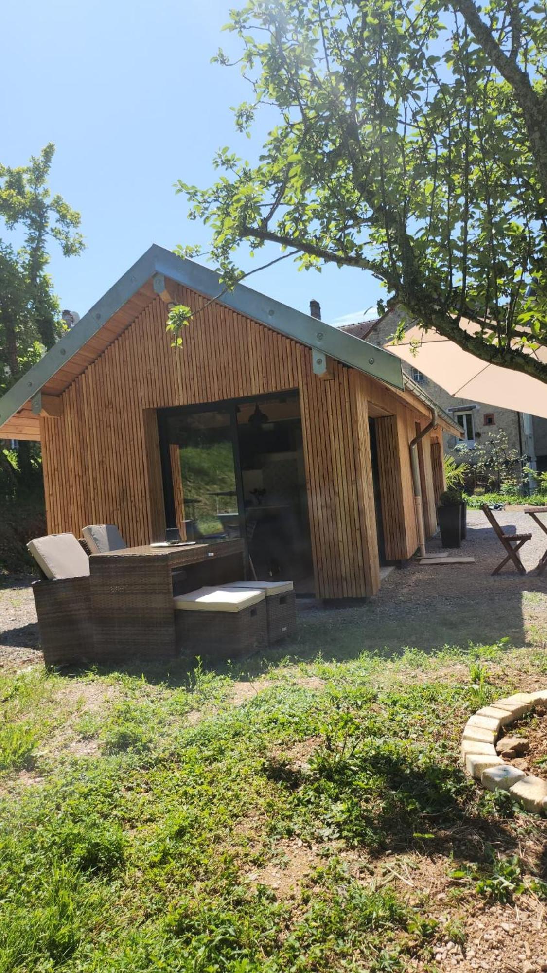 Lodge Du Chateau De Feschaux Villeneuve-sous-Pymont Екстериор снимка